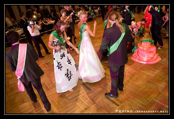 Maturitní ples gymnasium Stavbařů - Ústí nad Labem - photo #24