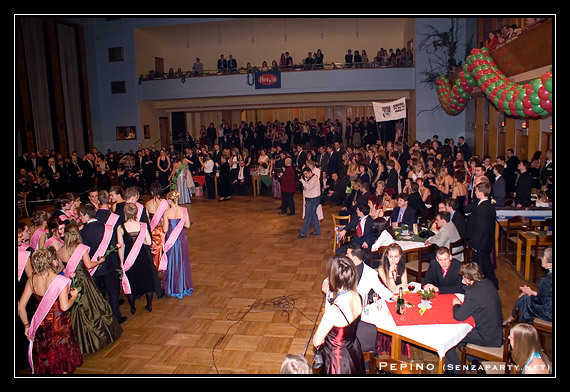 Maturitní ples gymnasium Stavbařů - Ústí nad Labem - photo #4