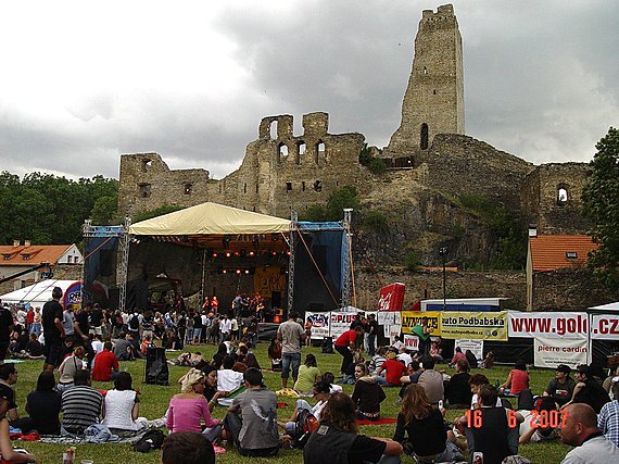 Festival Okoř se šťávou  - Okoř - photo #1