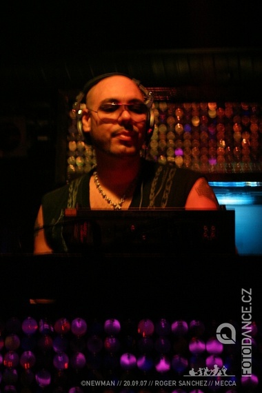 Roger Sanchez - Praha - photo #17