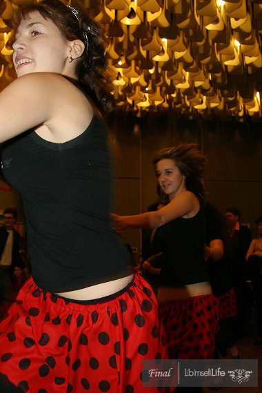 Maturitní ples 4.A gymnazia Lovosice - Klapý - photo #14