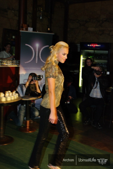 Módní přehlídka butiku Arabella fashion - Praha - photo #14