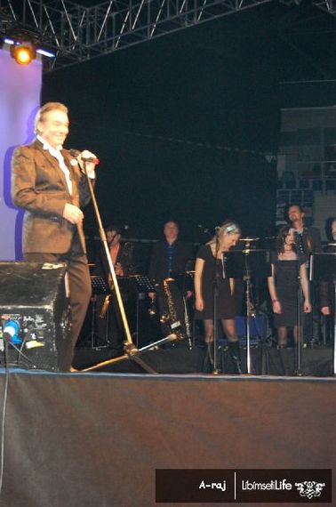 Karel Gott koncert - Liberec - photo #15