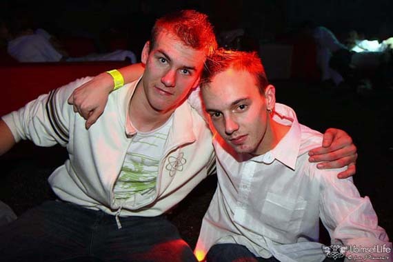 White party - Most - photo #158