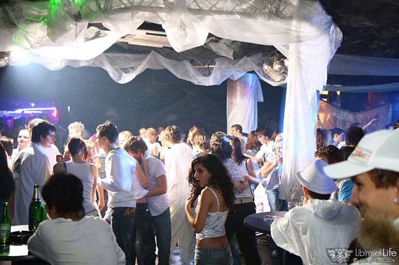 White party - Most - photo #50