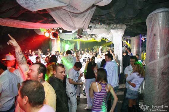 White party - Most - photo #52