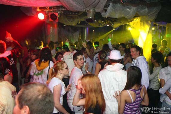 White party - Most - photo #53