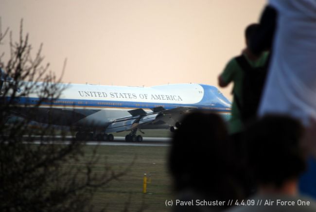 Prilet Air Force One - Praha - photo #45