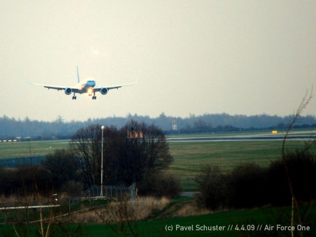 Prilet Air Force One - Praha - photo #53