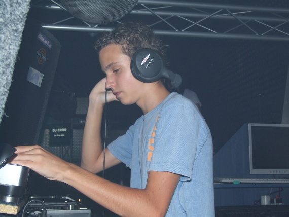 DJ Erro - - photo #104