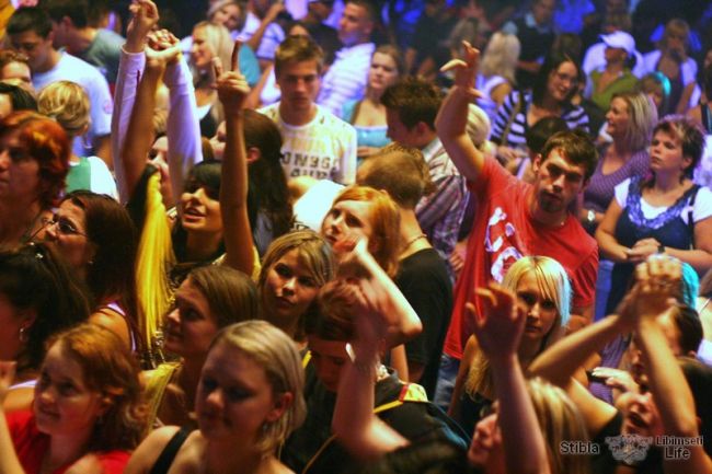 koncert skupiny LUNETIC  - HODKOVICE N.MOHELKOU - photo #89