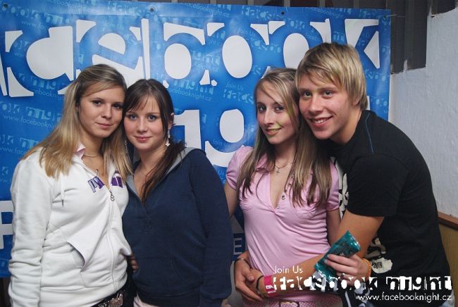 Facebook night party - Březová - photo #33