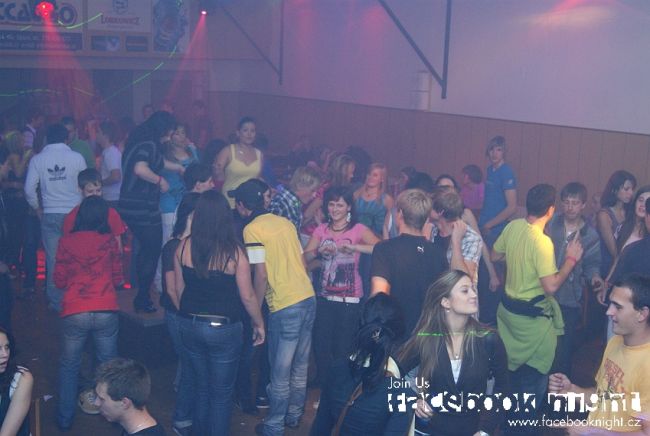 Facebook night party - Březová - photo #46