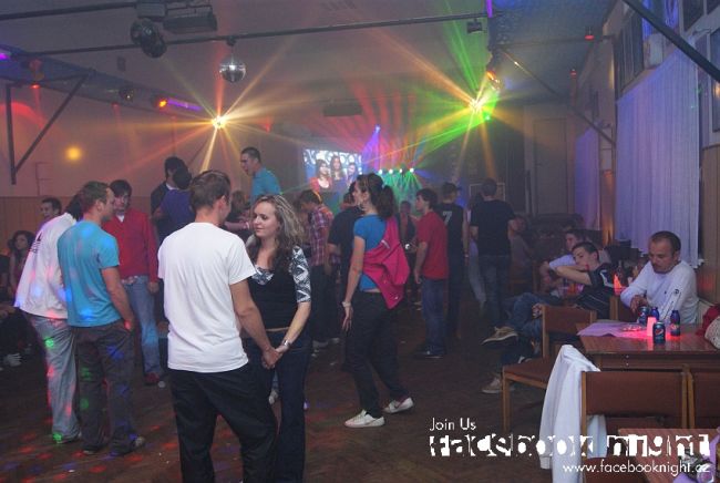 Facebook night party - Březová - photo #77
