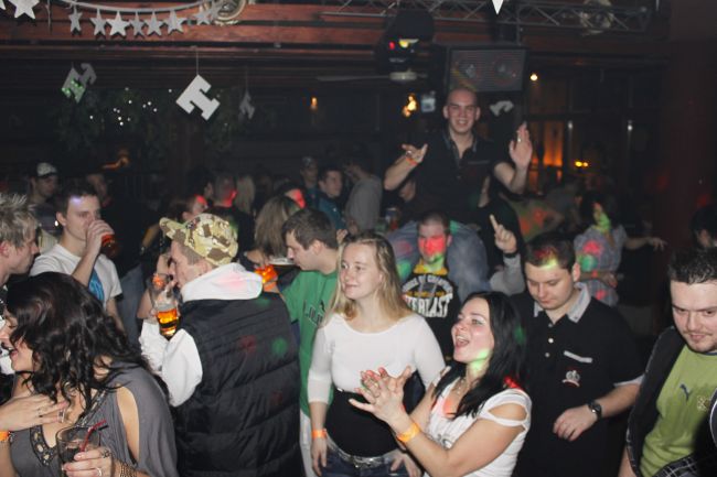 Party Night v Téčku - ORLOVÁ  - photo #129