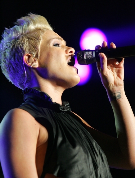 Pink I’m Not Dead Tour - Praha - photo #3