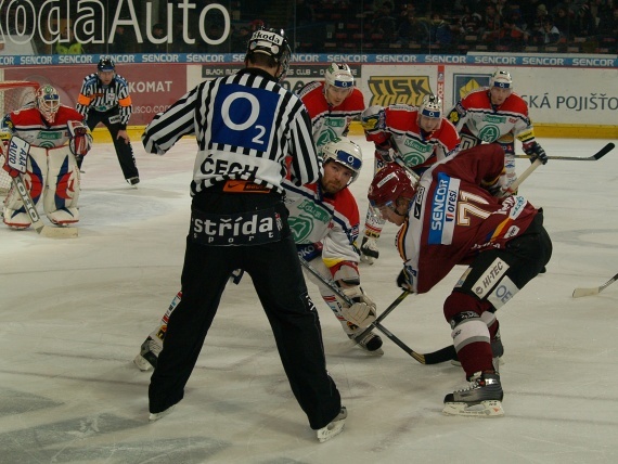 Sparta - Pardubice - Praha - photo #19