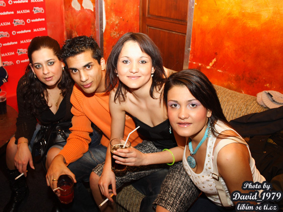 ÚSTÍ NAD LABEM LÍBÍMSETI PARTY S HOLKOU OD VEDLE - ÚSTÍ NAD LABEM - photo #61